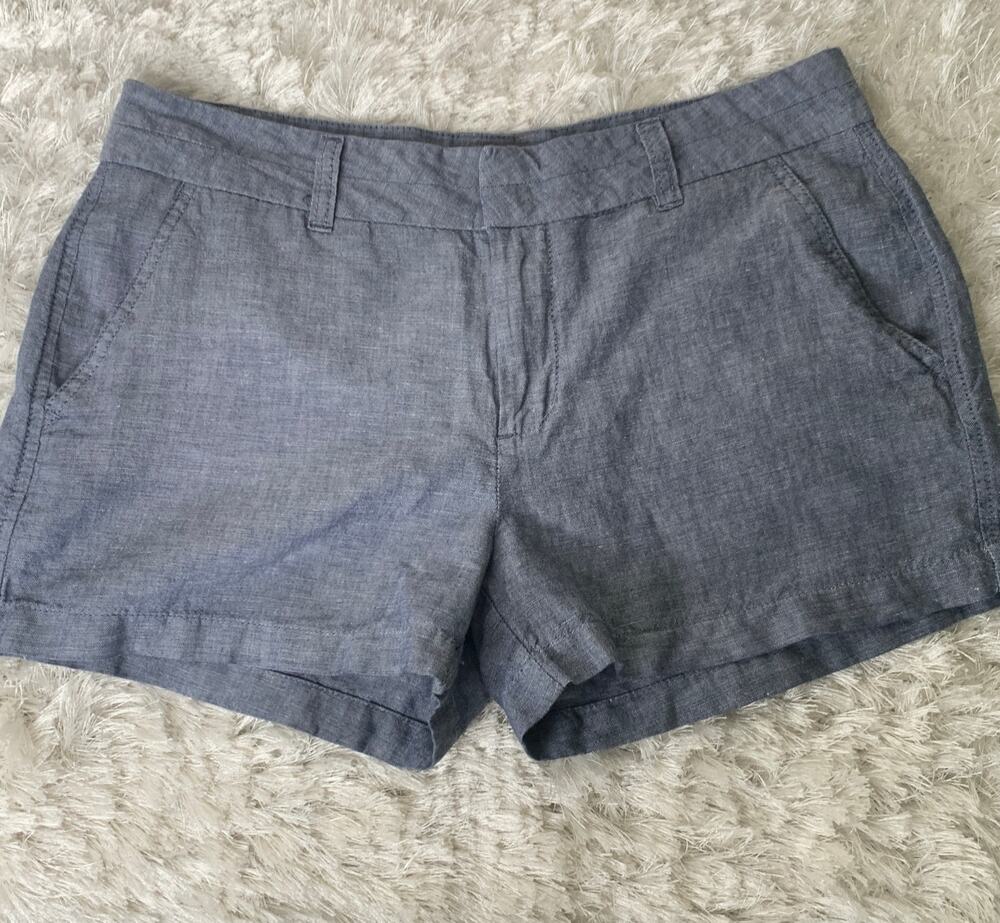 Khakis by Gap Sz 6 City 3 inch Shorts Flat Front